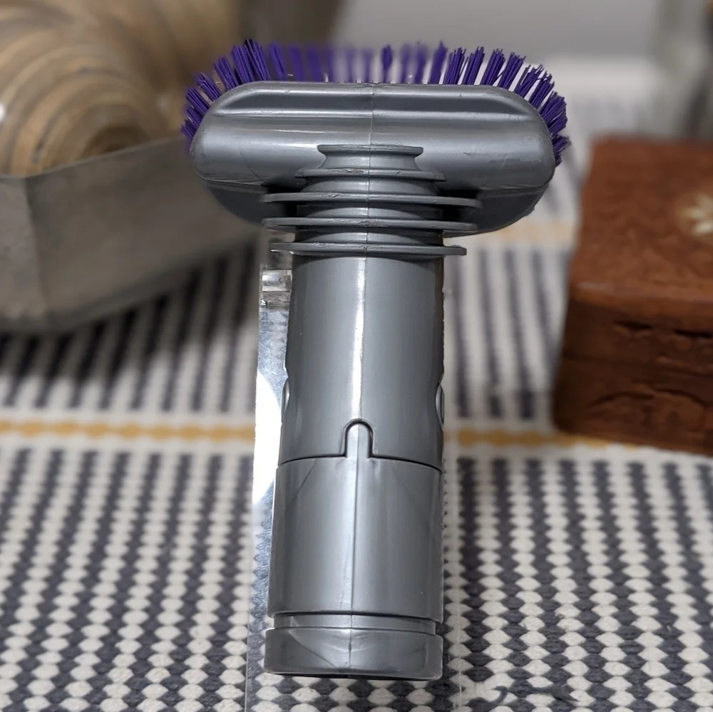 OEM Dyson vacuum brush attachment friction lock 1.25" ID - Picture 3 of 8
